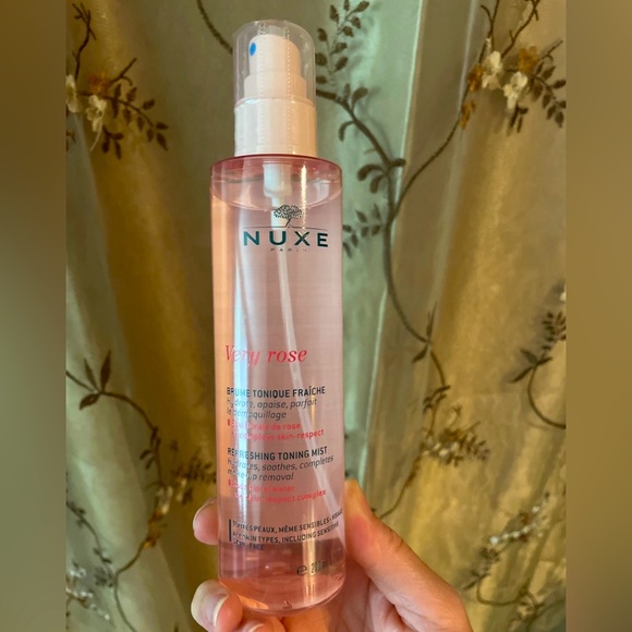 Nuxe Paris Toning Mist & Passion Parties Warming Massager - Picture 2 of 6